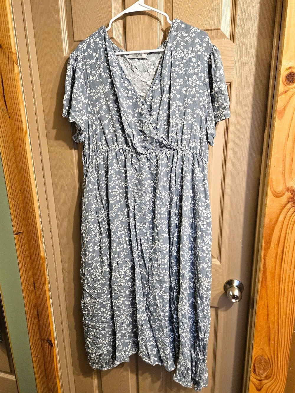 Ditsy Floral Midi Dress